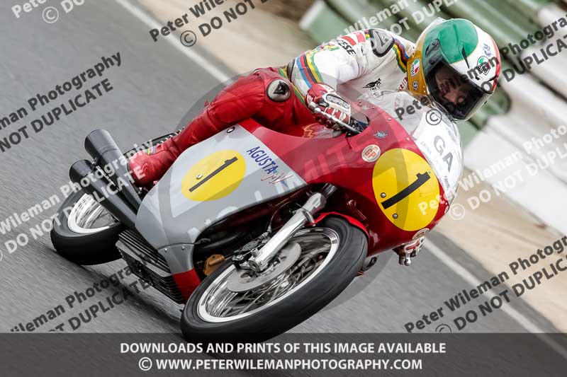 Vintage motorcycle club;eventdigitalimages;mallory park;mallory park trackday photographs;no limits trackdays;peter wileman photography;trackday digital images;trackday photos;vmcc festival 1000 bikes photographs